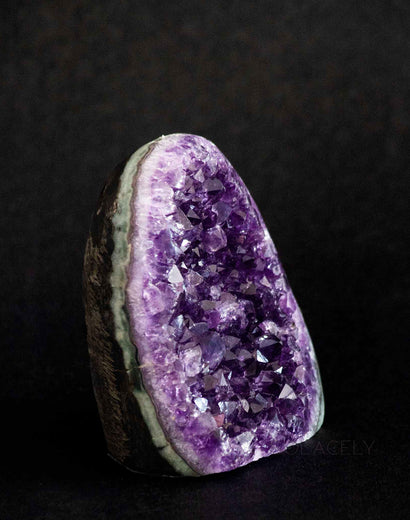 Amethyst Standing Geode AAA+ Quality - 251g