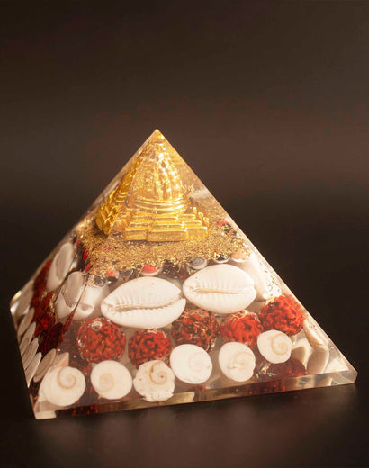 Shree Yantra Pyramid with Gomti