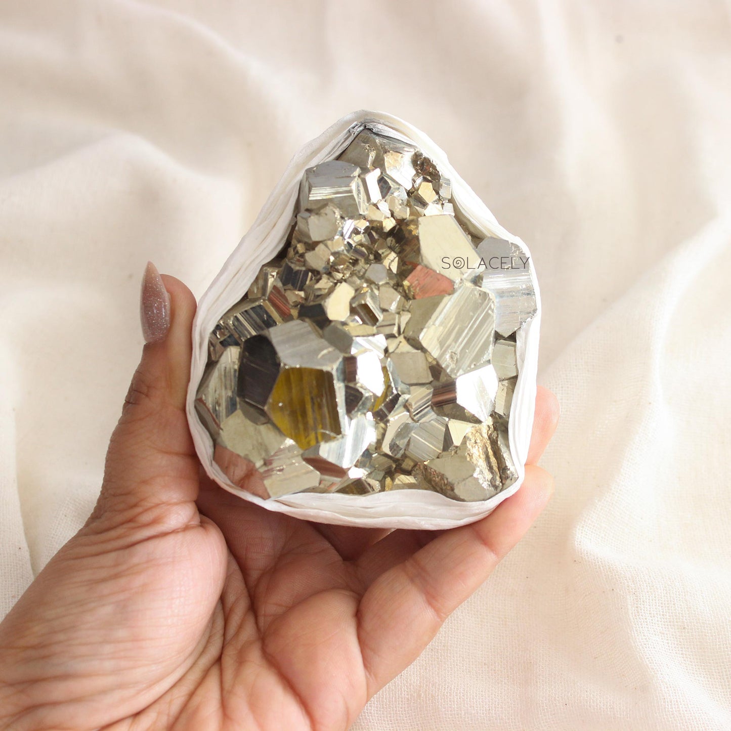 Peruvian Pyrite Cluster - For Financial Growth