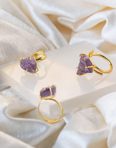 ring with amethyst stone
