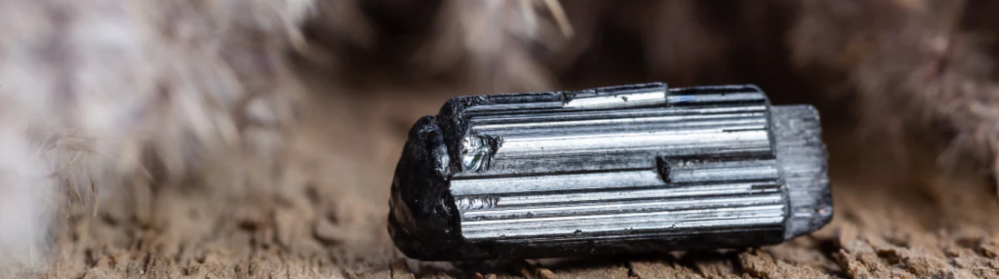 black tourmaline meaning and properties