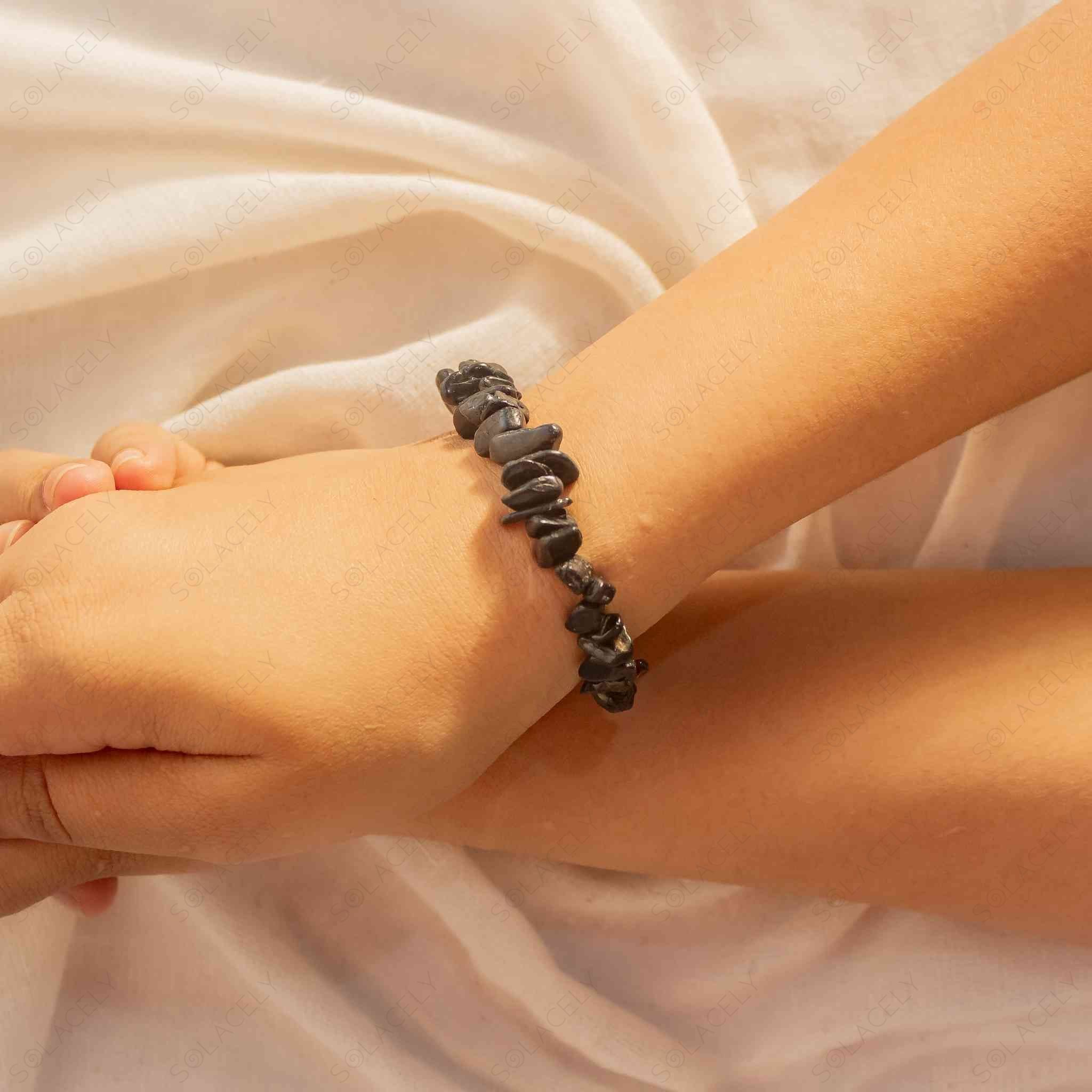 Black tourmaline chip deals bracelet