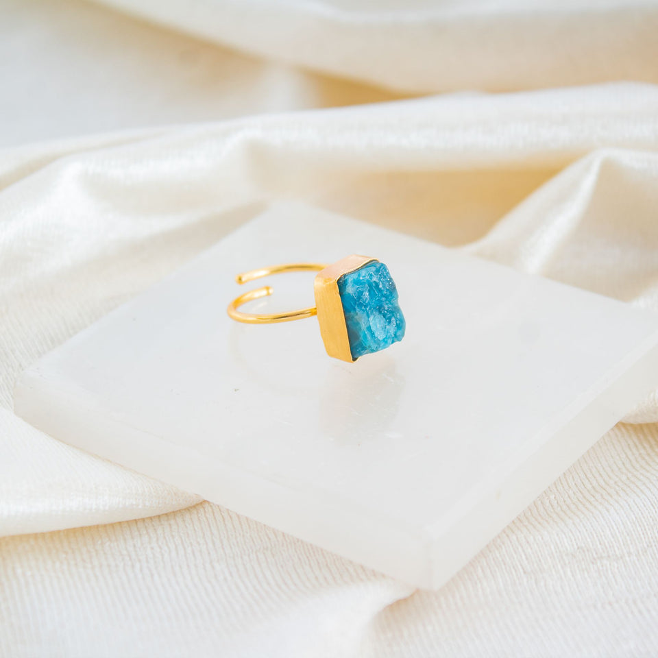 blue apatite ring