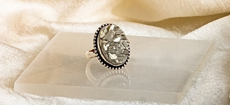 Pyrite ring for wealth