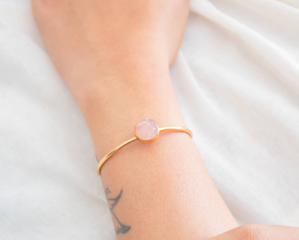 rose quartz bangle bracelet 
