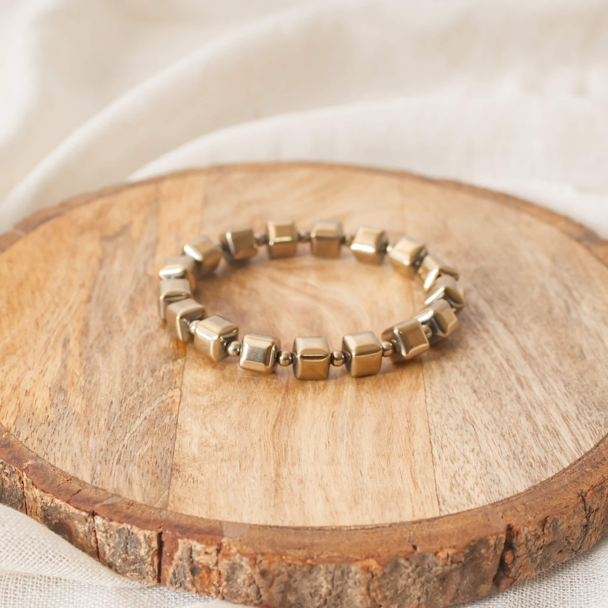 Hematite Tiger Eye Stone Bracelet For health & Peace – Mine Galleria