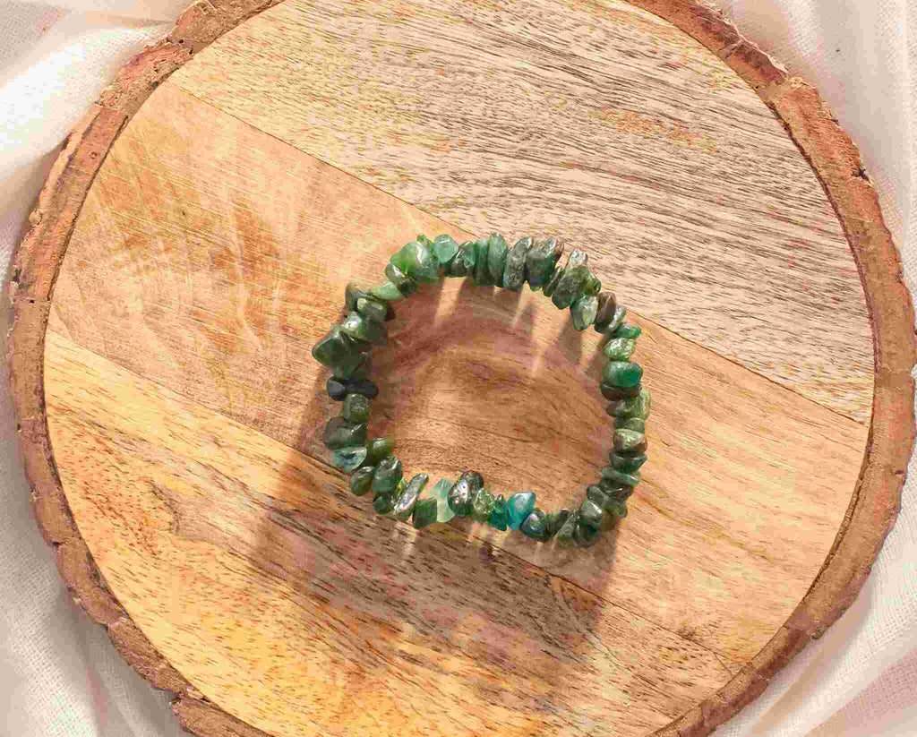 green jade chip crystal bracelet