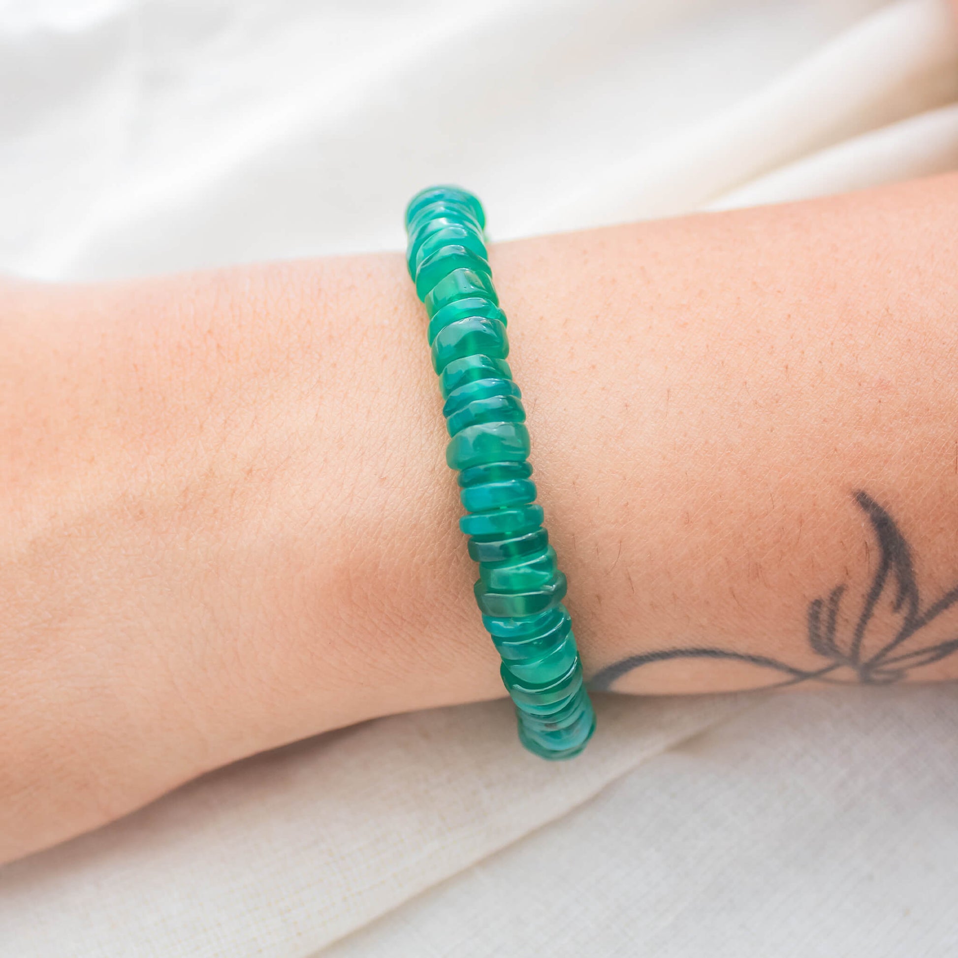 green onyx tyre bead stretchable bracelet