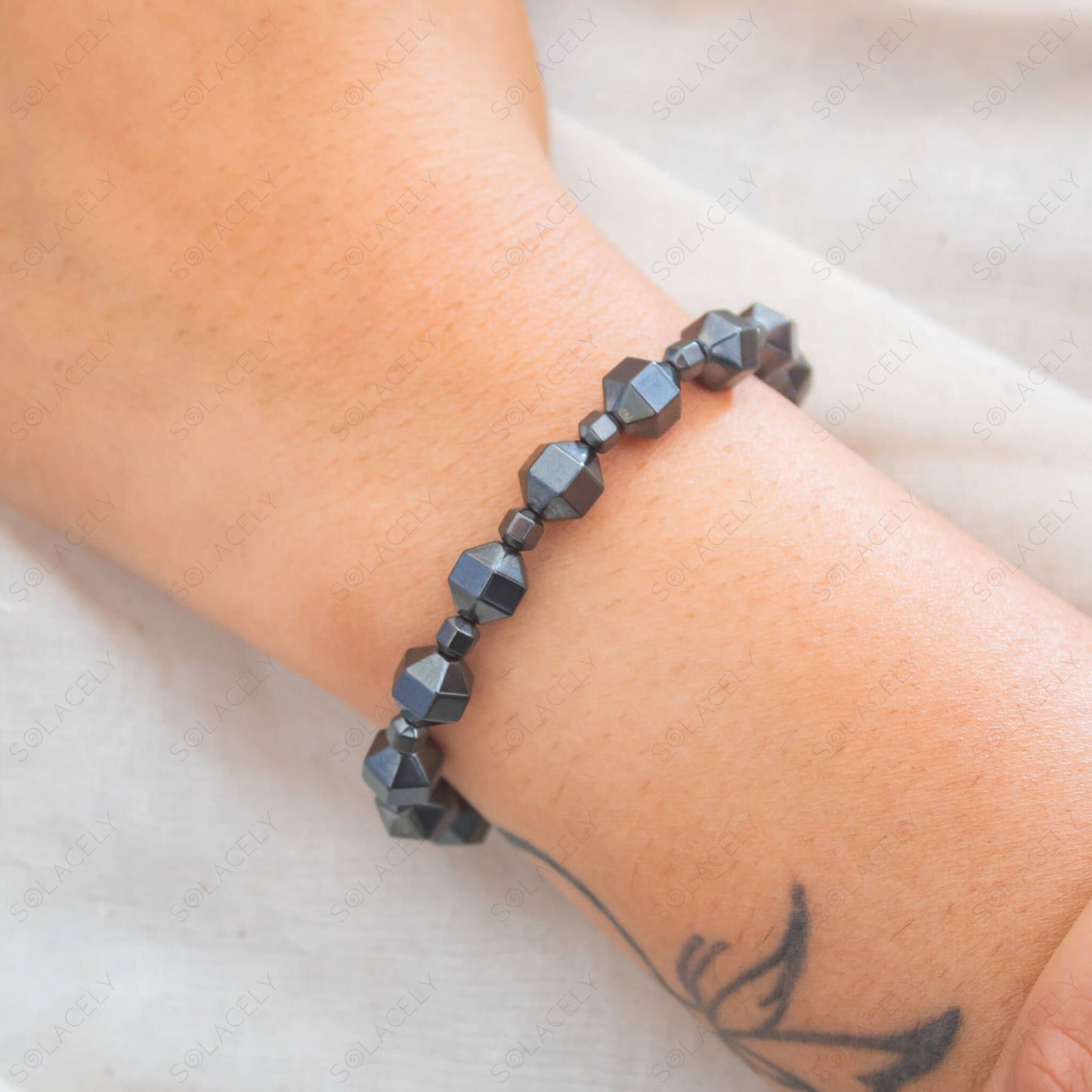 hematite bead bracelet hexagonal 