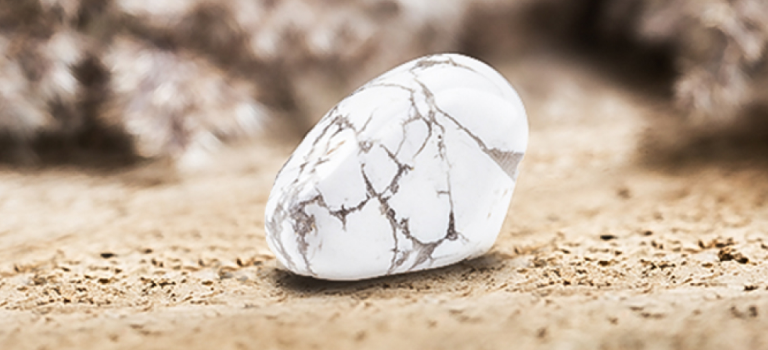 Howlite Crystal Meaning, Properties, and Benefits - Solacely