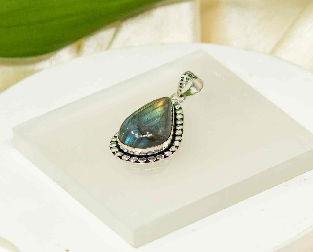labradorite crystal pendant