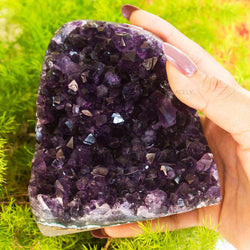 premium amethyst geode aaa plus 933 grams