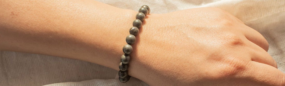 pyrite bracelet for wealth