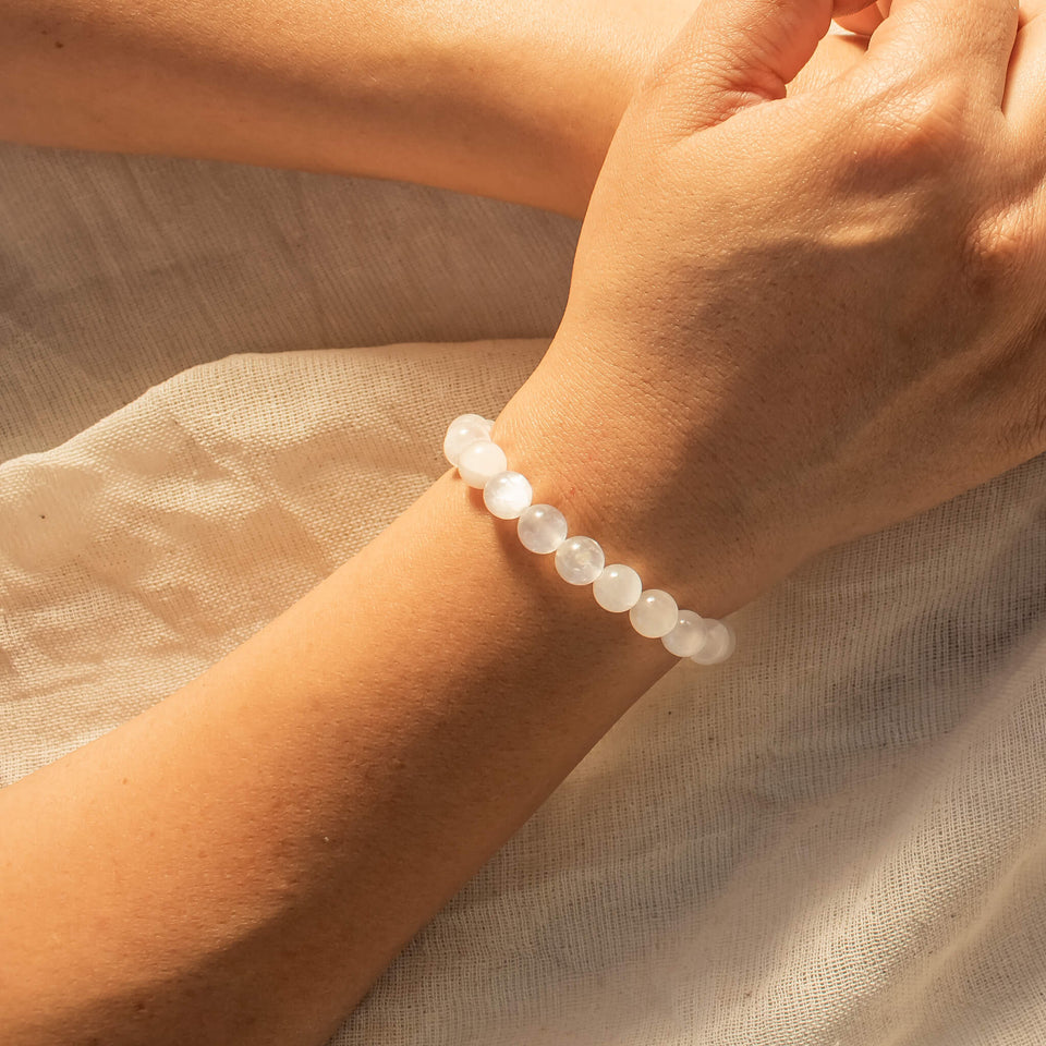  selenite bracelet benefits