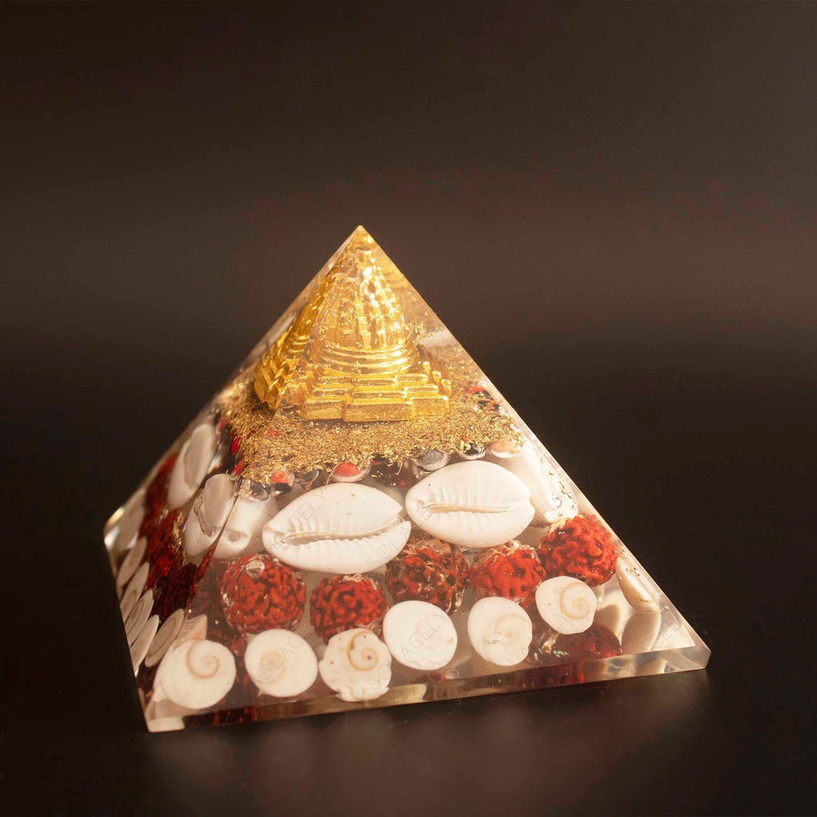 Shree Yantra Pyramid with Gomti