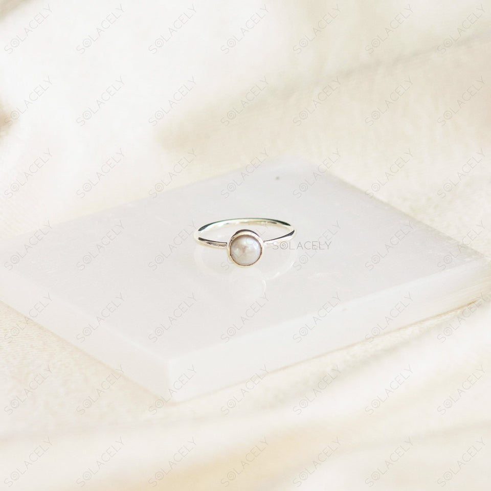 sterling silver ring with lustrous pearl gemstone