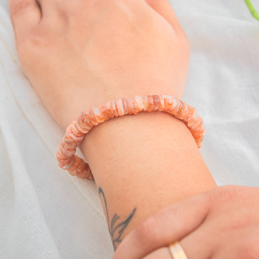 sunstone bracelet with tyre beads hadmade in India