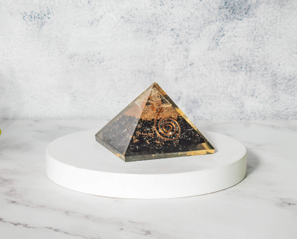 black tourmaline pyramid to absorb negative energies